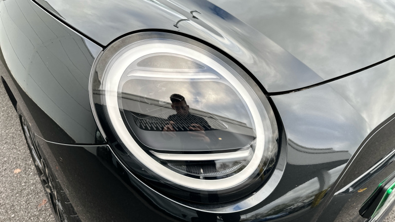 MINI Cooper 135kW E Classic 41kWh 3dr Auto Electric Hatchback